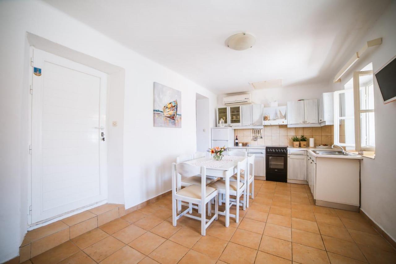 Holiday Home Potocinarka Potomje Ngoại thất bức ảnh